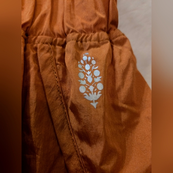 Like New Large FP Free People Movement The Way Home Parachute Shorts - Picture 3 of 7